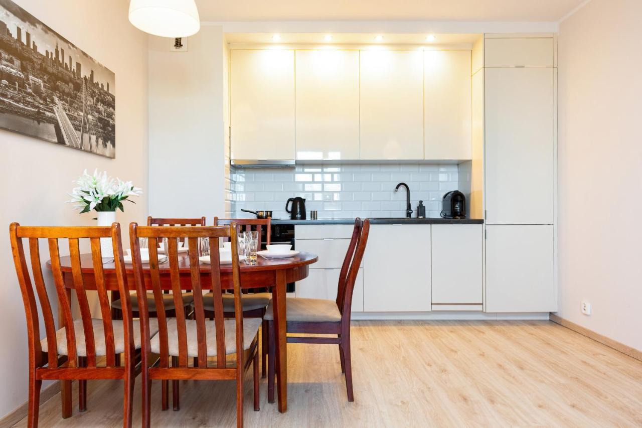 Apartamenty Bliska Praga By Noclegi Renters Varsovie Extérieur photo