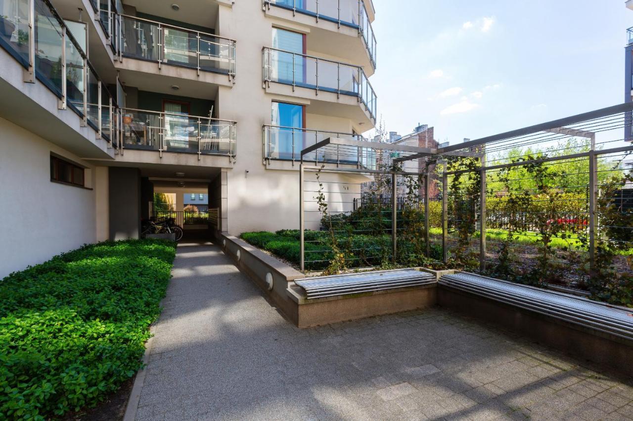 Apartamenty Bliska Praga By Noclegi Renters Varsovie Extérieur photo