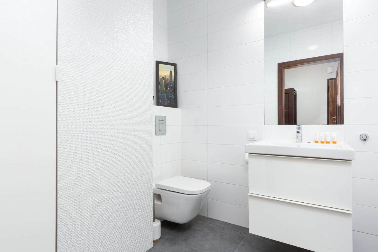 Apartamenty Bliska Praga By Noclegi Renters Varsovie Extérieur photo